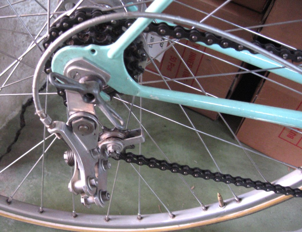 hobbsofbarbicanconstrictorrearderailleur.jpg